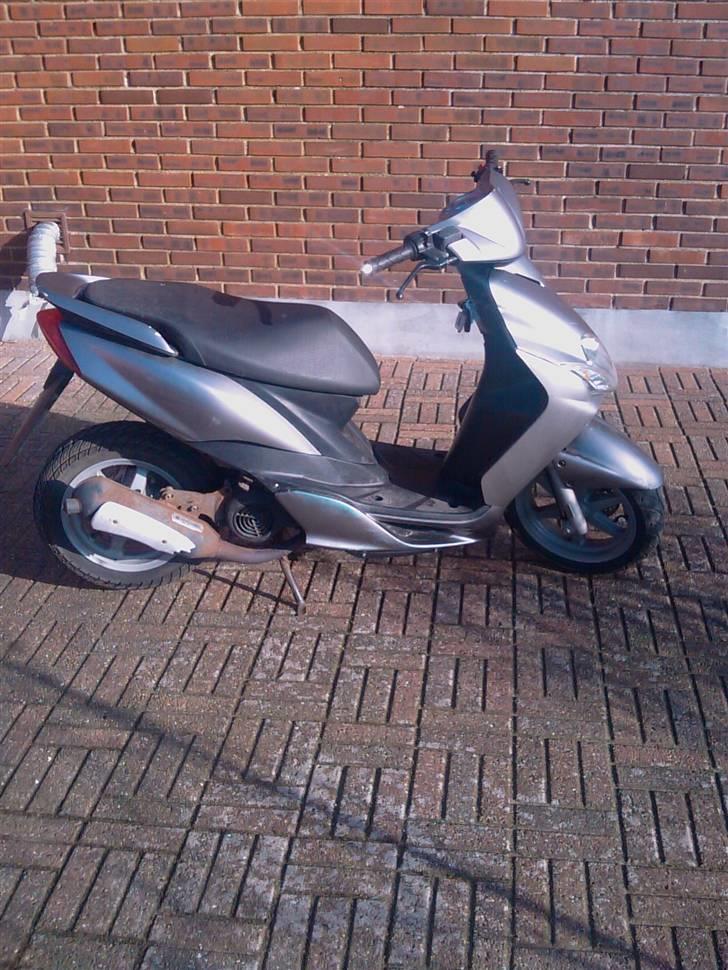 Yamaha Jog R (Solgt for 7000 kr) billede 6