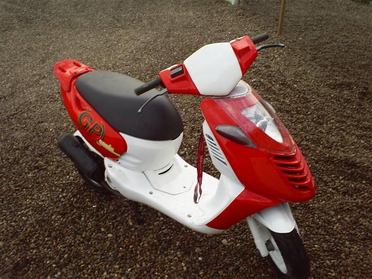 Aprilia Sonic GP SOLGT (9000) billede 10