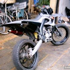 Derbi senda  solgt 