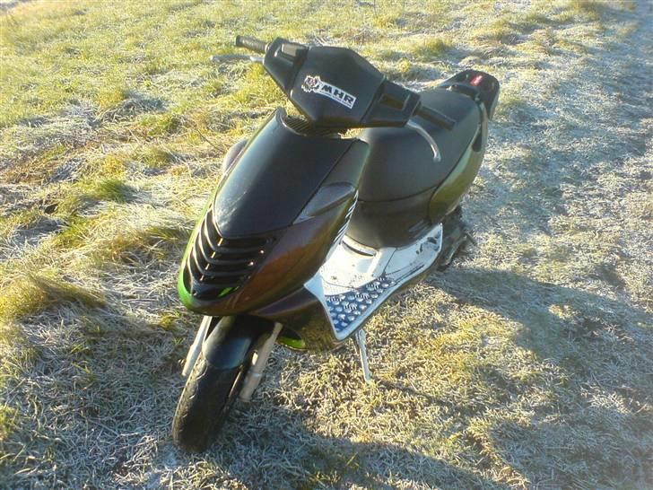 Aprilia sonic - 24 december 2008 kl 9 om morgenen kørte jeg en tur til jelshøj haha :D det var lidt koldt xp billede 11