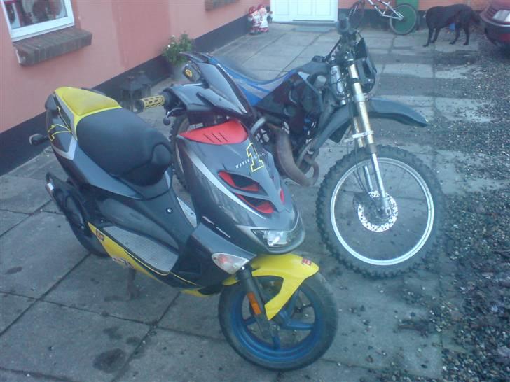 Aprilia Sr50 Ditech *Solgt* - Mine to flotte maskiner :) billede 2