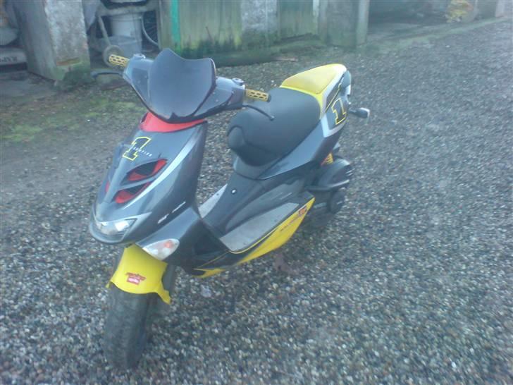 Aprilia Sr50 Ditech *Solgt* billede 4