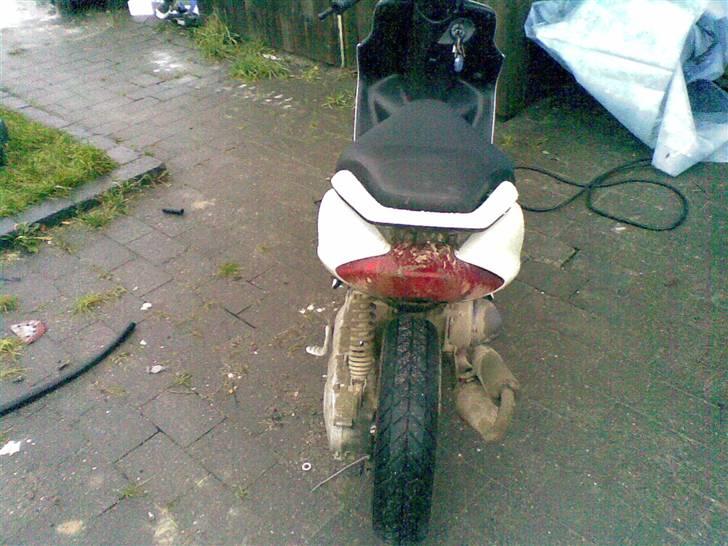 Yamaha jog r billede 4