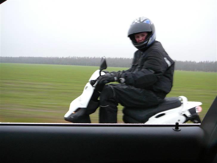 PGO PmX No Fear - SOLGT :/ - På vej hjem fra Carstens MC billede 1