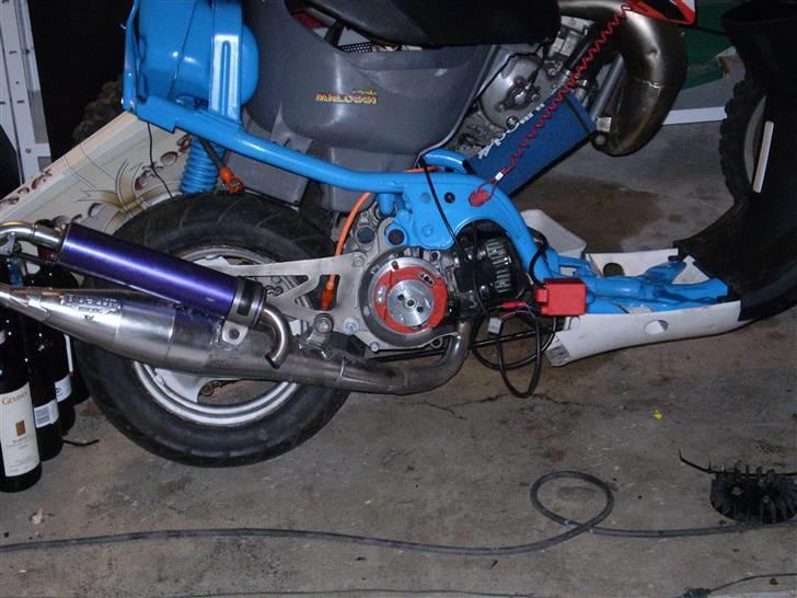 Yamaha jog as Solgt  - NYT i vinterhi sammen med bettebrors crosser  billede 13