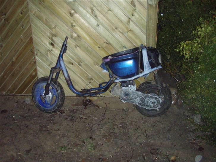 Yamaha space/jog solgt billede 9