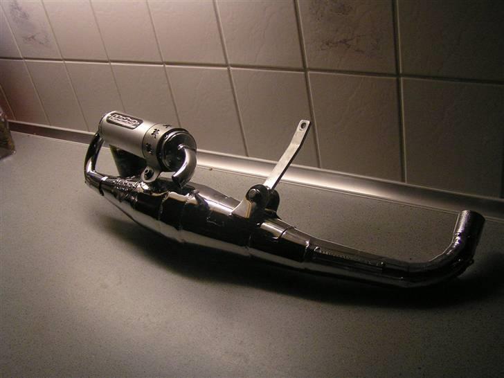 Aprilia Sonic LC solgt - Hebo udstødningen efter forkromning! er rigtig meget tilfreds.. stor tak til Henrik fra skive aka night-rider.. kan varmt andbefale ham :) billede 18