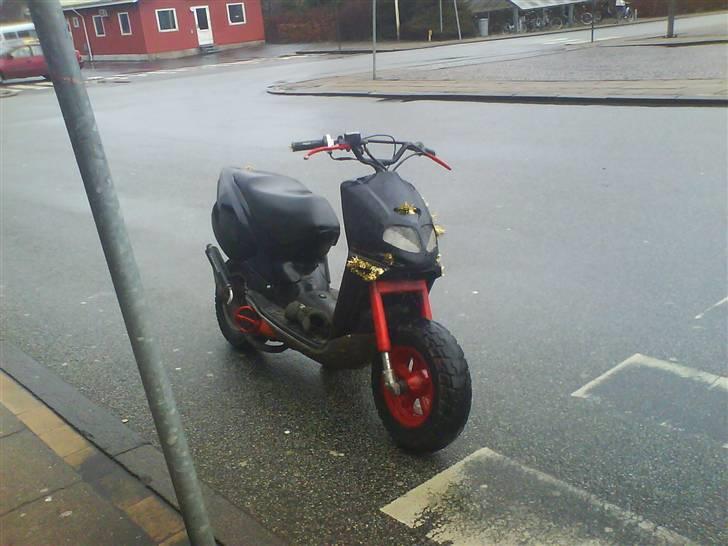 Aprilia rally AC beændt ned billede 5