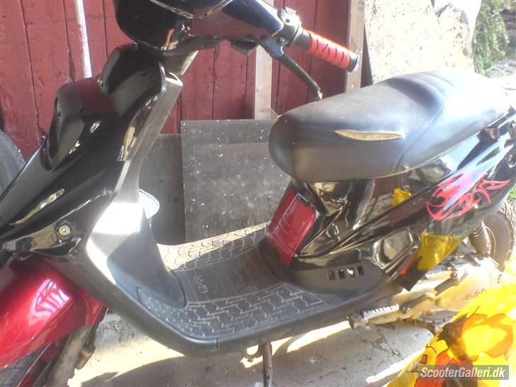 PGO Hot50.solgt billede 2