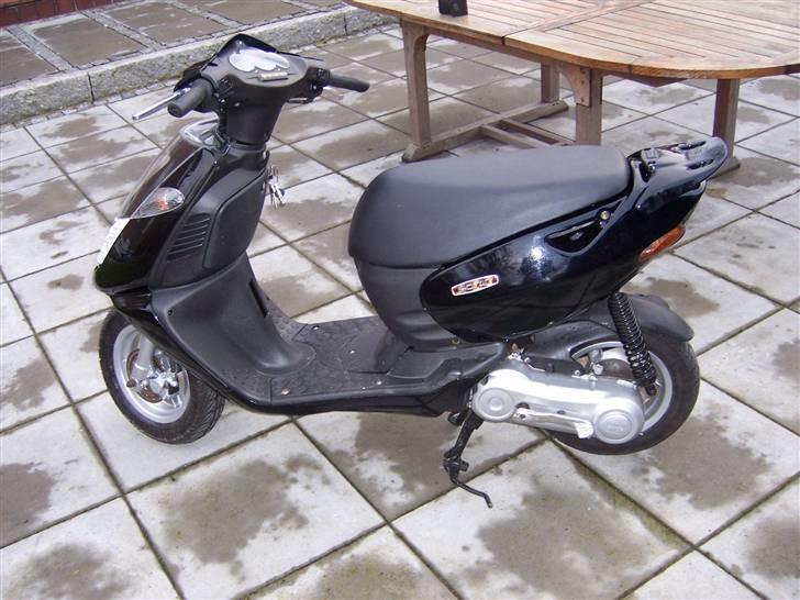 Aprilia sonic  SOLGT billede 3