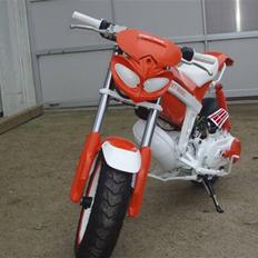 Suzuki Street Magic (SOLGT)