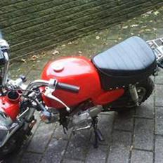 Skyteam Gorilla solgt