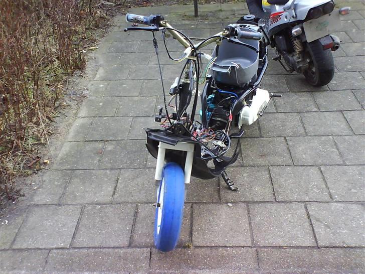 Yamaha jog fs SOLGT billede 6