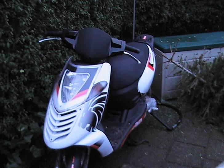 Aprilia sonic 50 billede 2