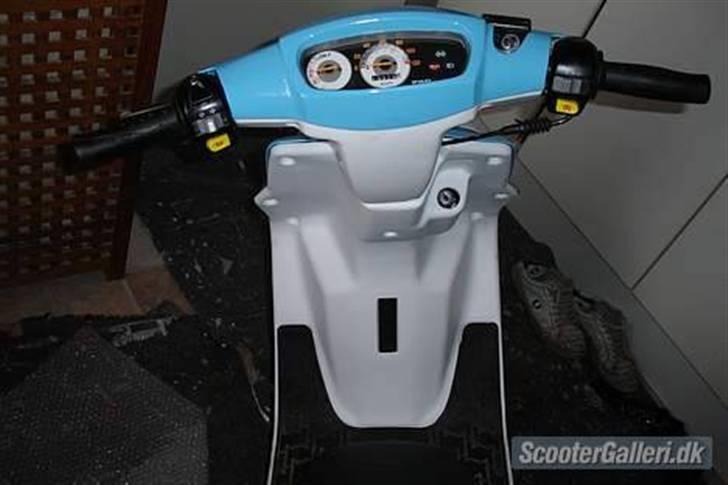 PGO Hot 50 - (SOLGT) billede 2