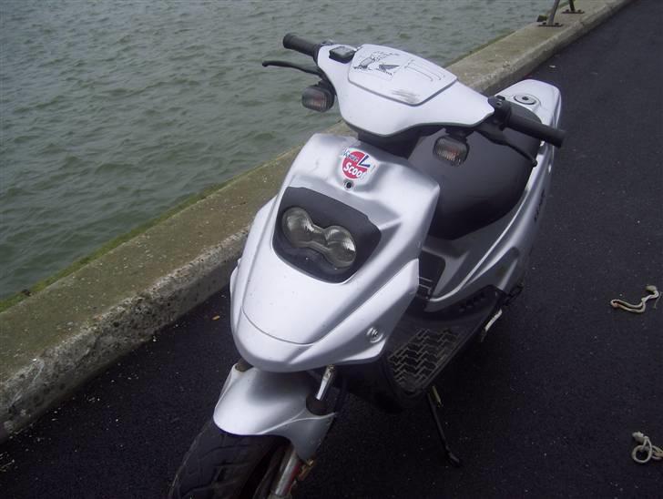 PGO Hot 50 billede 1