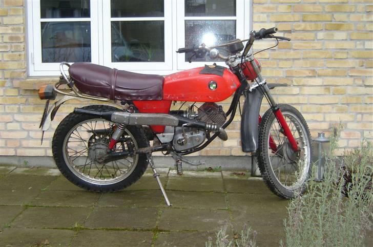 Puch T 50-4 Cobra t - Højre side - fin oplagt udstødning. Anhængertræk bag sædet - jov jov. billede 2
