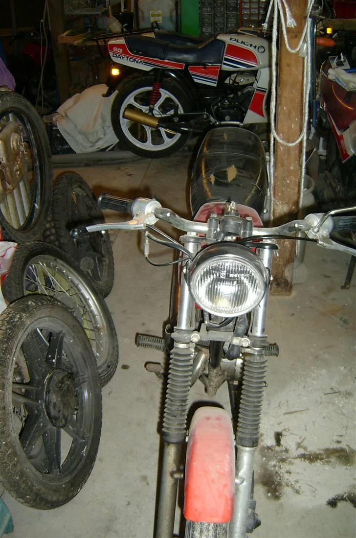 Suzuki GT-50K billede 4