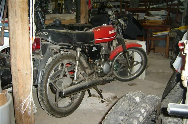 Suzuki GT-50K - Højre side. billede 5