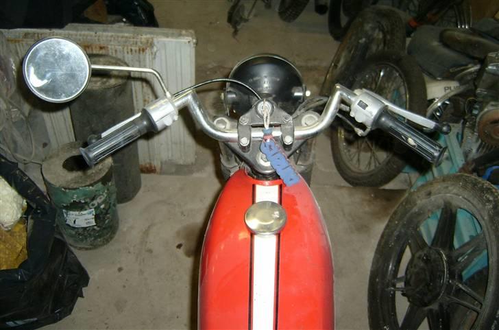 Suzuki GT-50K - Mangler at monterer speedometer og omdrejningstæller. billede 7