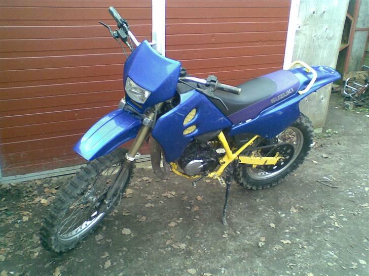 Suzuki rmx (SOLGT) billede 1