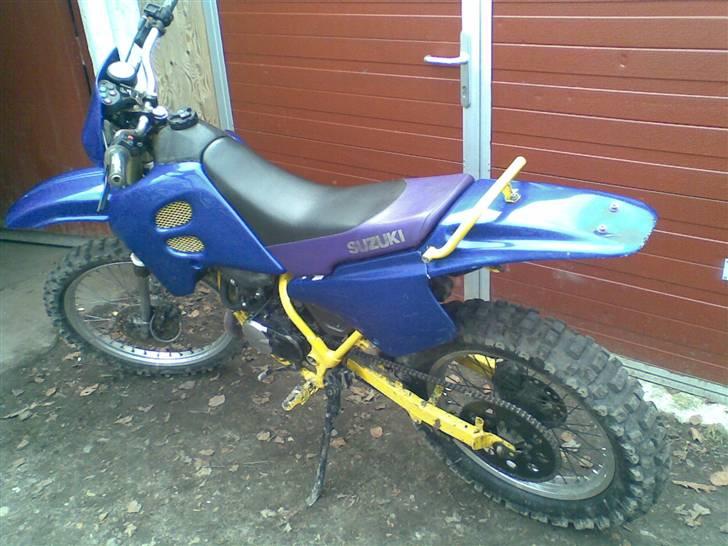 Suzuki rmx (SOLGT) billede 8