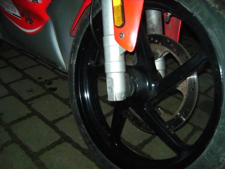 Aprilia Rs 50 SOLGT - forfælgen lige blevet vasket engang billede 6