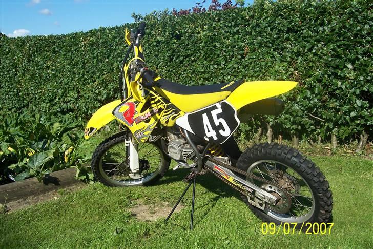 Suzuki Rm 85 (solgt) billede 3