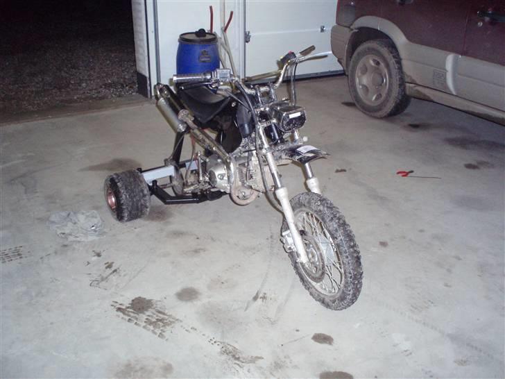 MiniBike trehjulet til salg/byttes billede 4