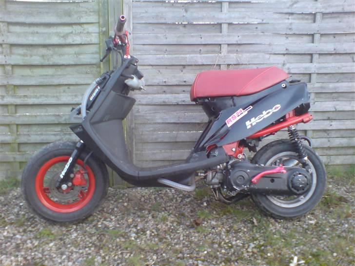 Yamaha jog lc SOLGT - mangler frontskjold, det er ved at få lavet udskæringen billede 12