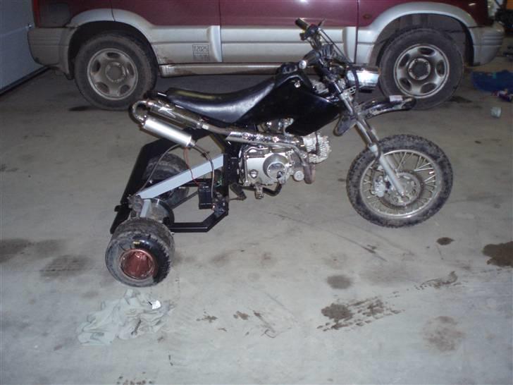 MiniBike trehjulet til salg/byttes billede 16