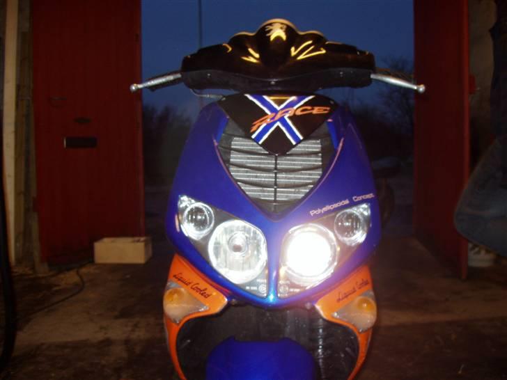 Peugeot speedfight2 XraceLC SOLGT billede 3