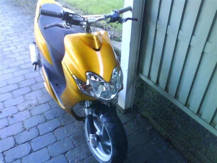 Yamaha jog R solgt 8000 billede 1