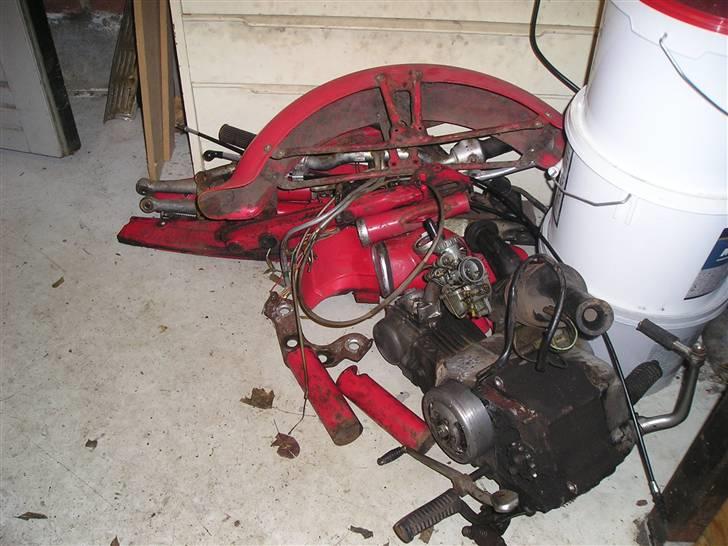 Honda CD50 (solgt) -  15/1 08 Så kom jeg igang. CD50 som "grundbestanddele" billede 7