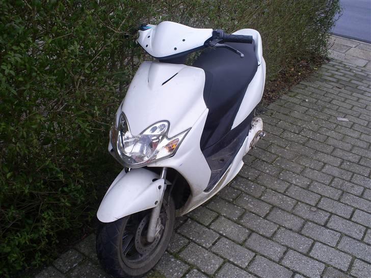 Yamaha jog R billede 3