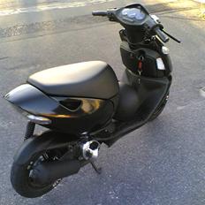 Aprilia Sonic (Solgt)