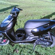 Aprilia Sonic (Solgt)
