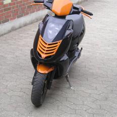 Aprilia Sonic (Solgt)