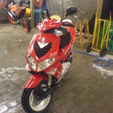 Peugeot speedfight 2