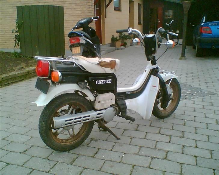 Suzuki FZ 50 *Solgt* billede 3