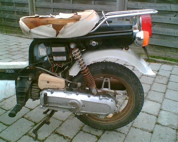 Suzuki FZ 50 *Solgt* billede 8