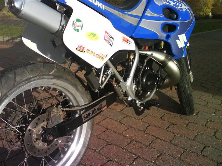 Suzuki smx AC Trommelbræms solgt - som den ser ud nu, med MK udstødning og pulker larkeret stel billede 1