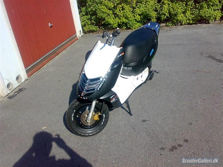 Aprilia sonic (SOLGT) - Billederne af lånt af den gamle ejer! billede 1