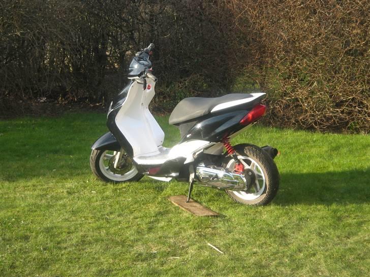 Yamaha Jog R **SOLGT** billede 1