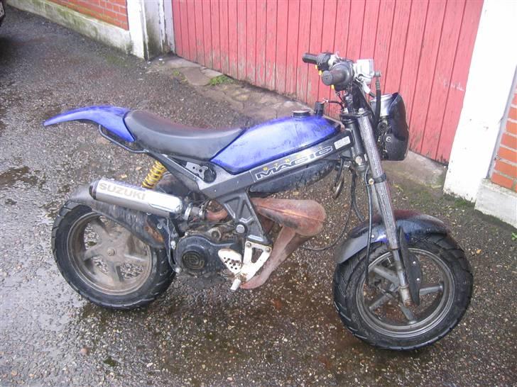 Suzuki solgt billede 7