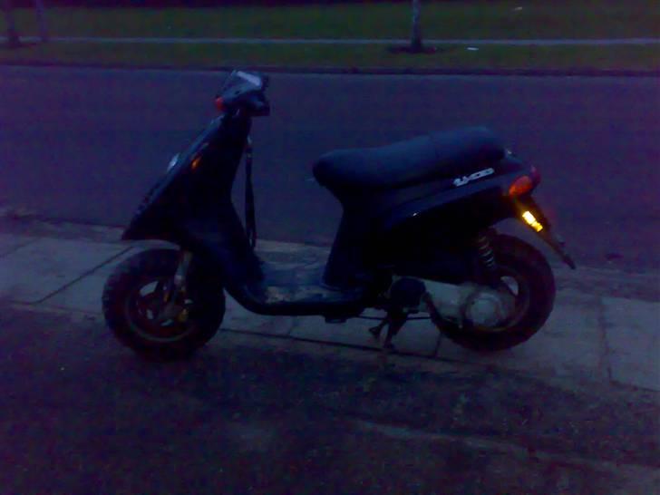 Piaggio typhoon (BYTTET TIL ZIP) billede 1