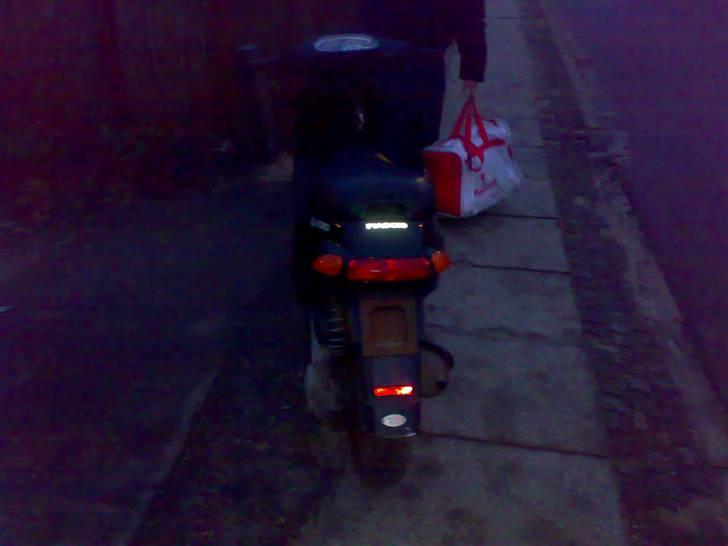 Piaggio typhoon (BYTTET TIL ZIP) billede 4