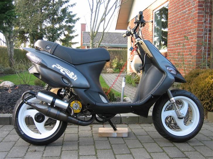 Gilera Stalker LC - Nyt som den ser ud nu med Ploven, Skiven, Udstødningen osv :) billede 9