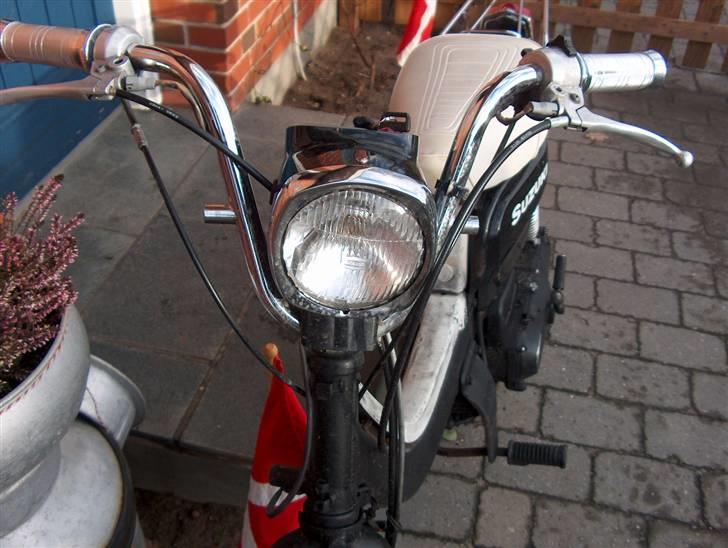 Suzuki fz50 skrottet billede 2