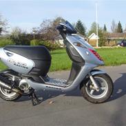 Aprilia Sonic til salg.